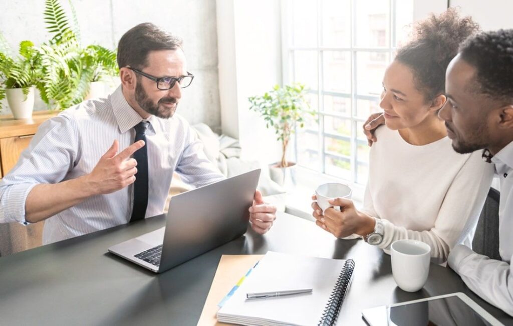 How Security Guards Secure Finance Companies?